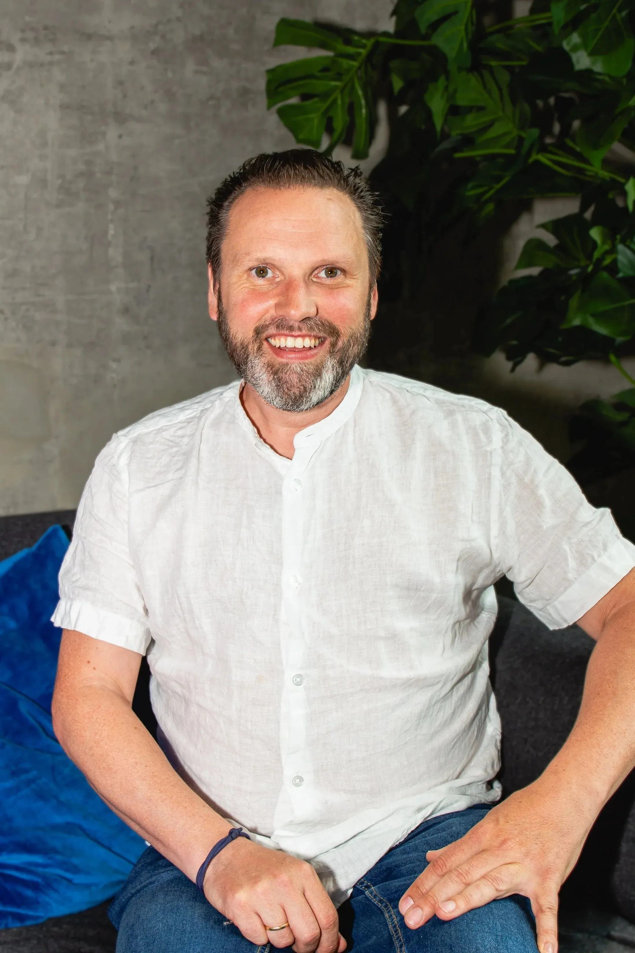 Dr. Matthieu Voss